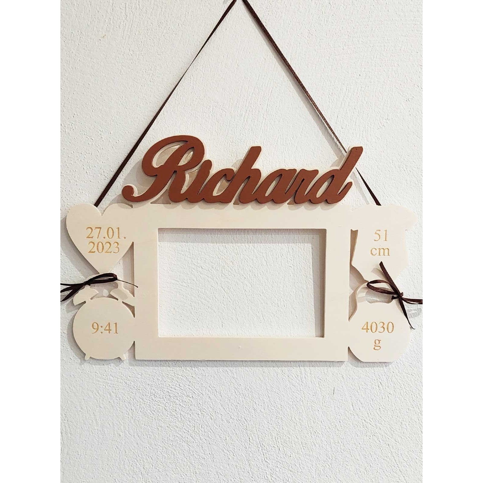 Fotorahmen aus Holz als Geschenk für die Enkelin Richard | LYMFY.de | Fotorahmen mit Namen und Daten